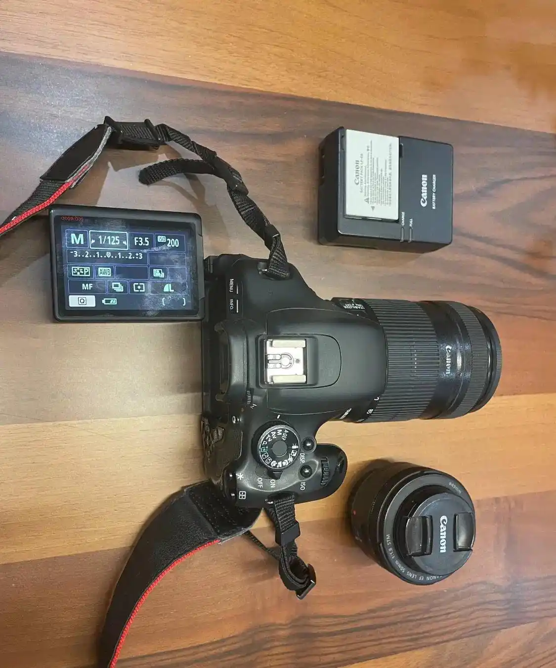 دوربین canon x5 (600D) دست دو