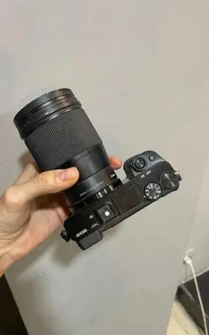 سونی آلفا ۶۱۰۰ دست دوم