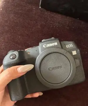 دوربین عکاسی کانن  Canon EOS RP+24-105mm (شات زیر 2K) دست دوم
