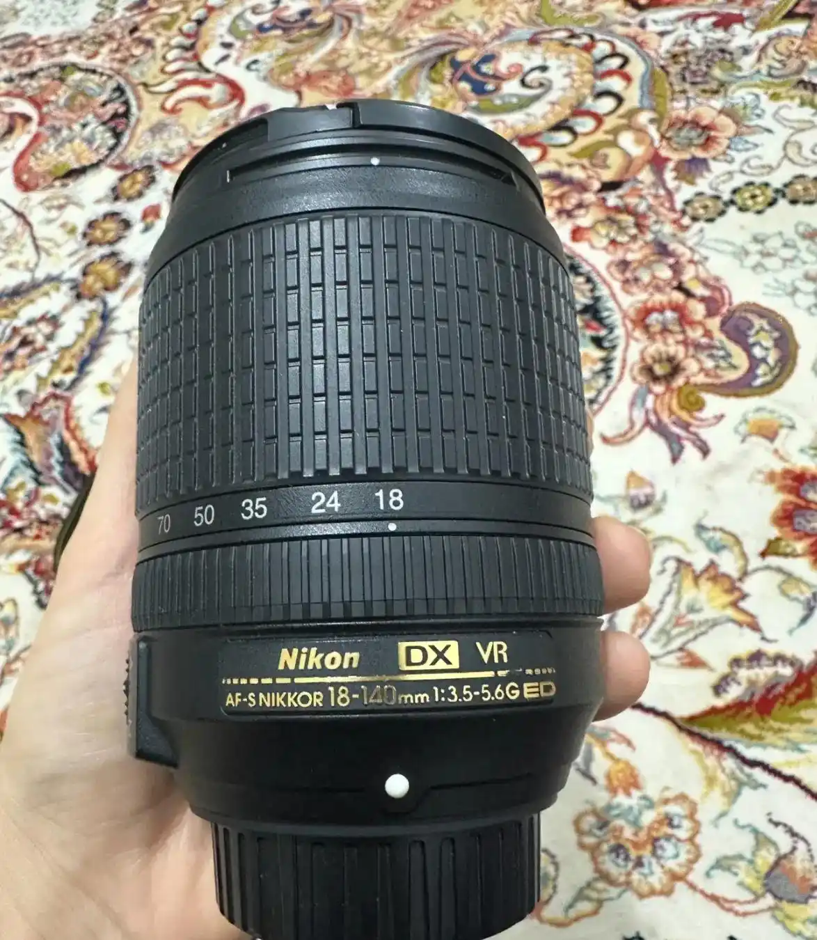 دوربین Nikon D7500 دست دو