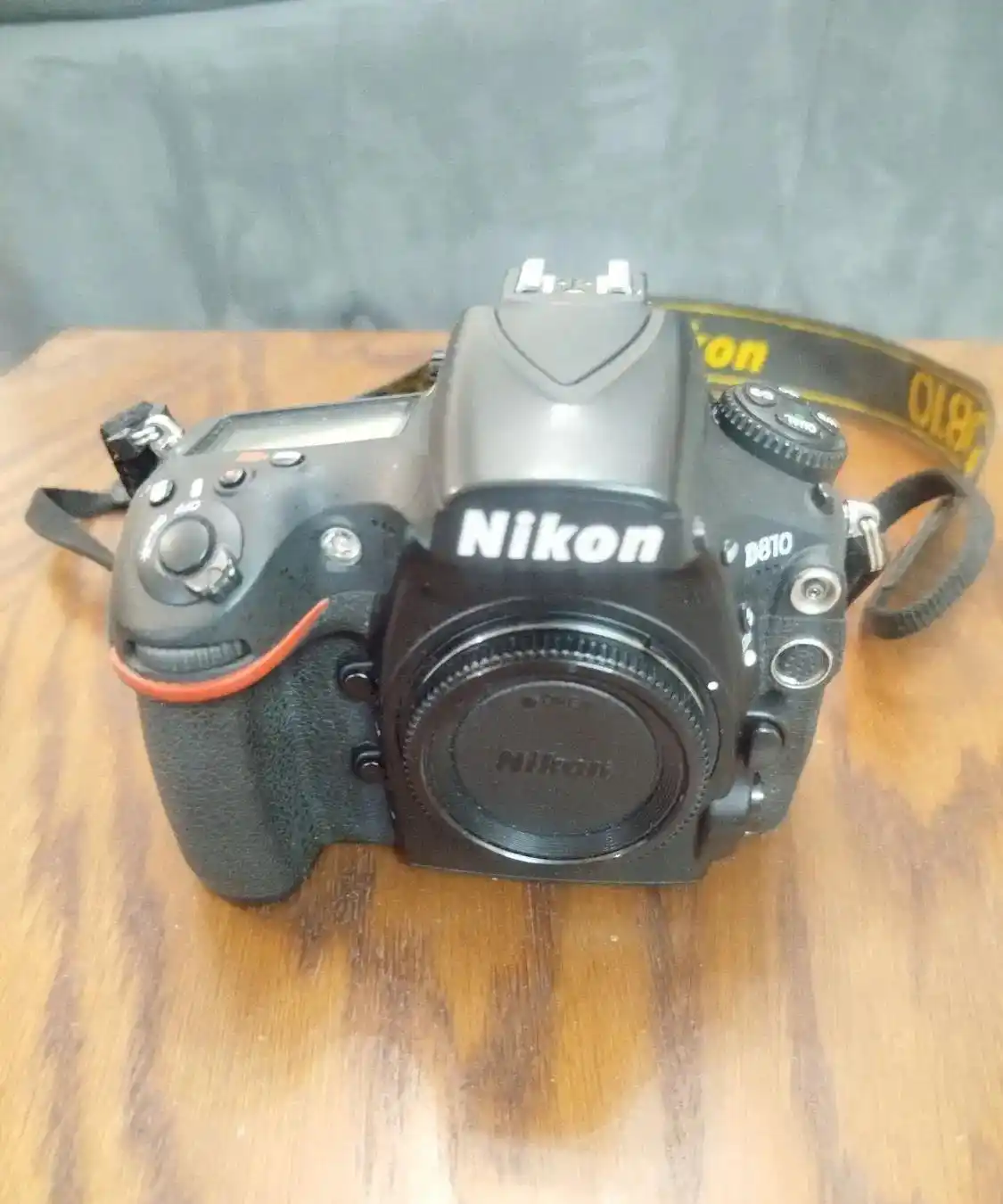 دوربین نیکون Nikon d810 و لنز نیکون 28-300 10-24 دست دو