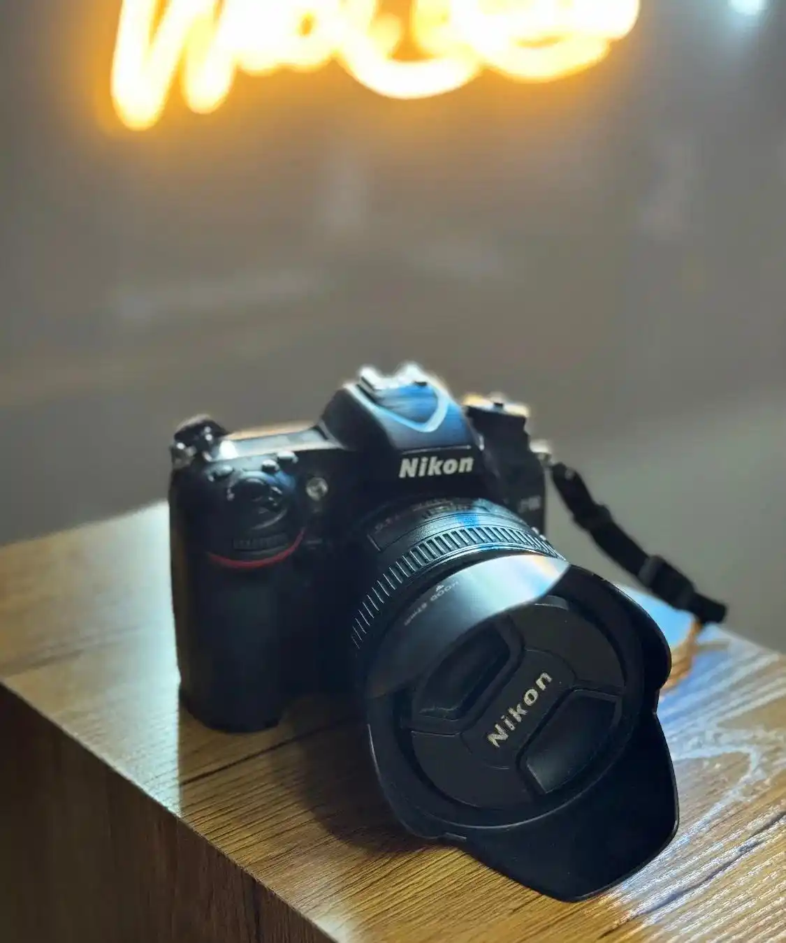 nikon d7100 دست دو