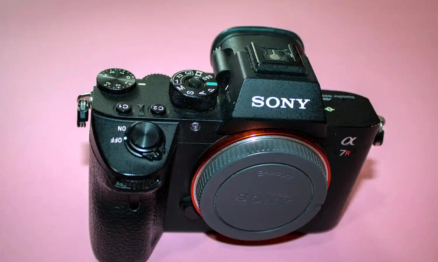 دوربین سونی آلفا  A7R  iii  نقد و اقساط دست دو