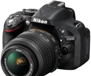 دوربین نیکون d5200 دست دوم