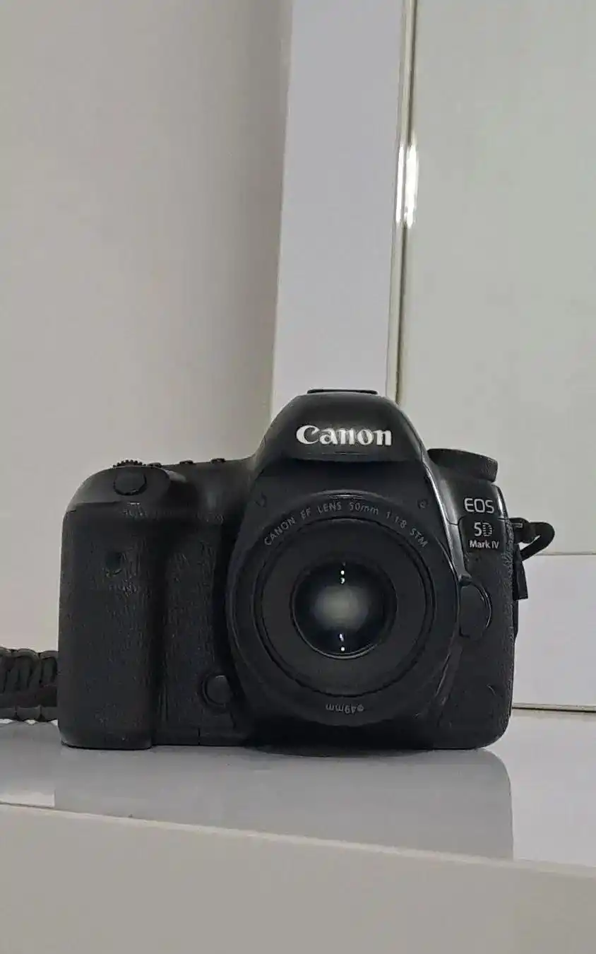 دوربین عکاسی Canon 5d mark iv دست دو