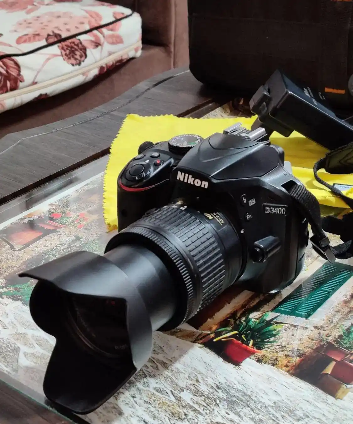 دوربین نیکون Nikon D3400 دست دو
