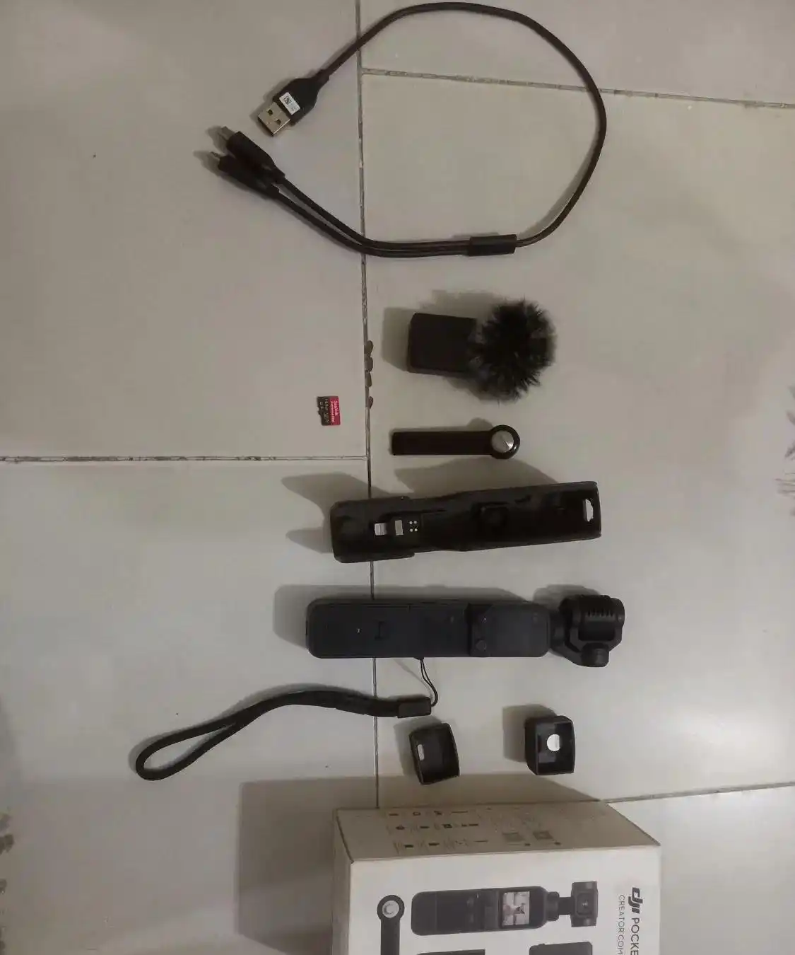 اوزمو پاکت ۲ کمبو-osmo pocket 2 combo DJI دست دو