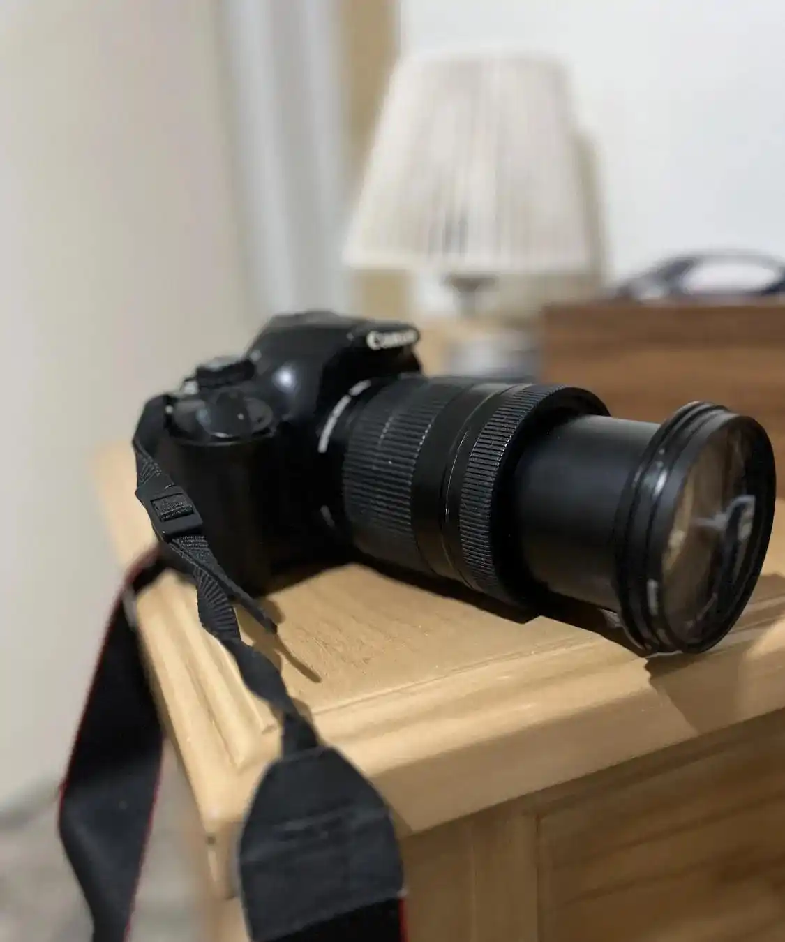 دوربین canon 1100D دست دو