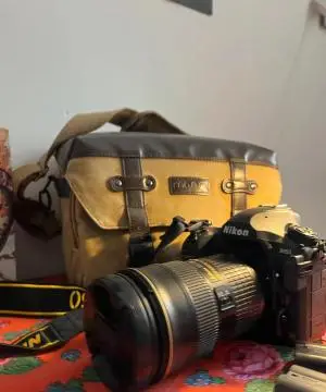 Nikon D850 با تجهیزات کامل دست دوم