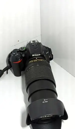 Nikon D5600 / 18-140mm VR دست دوم