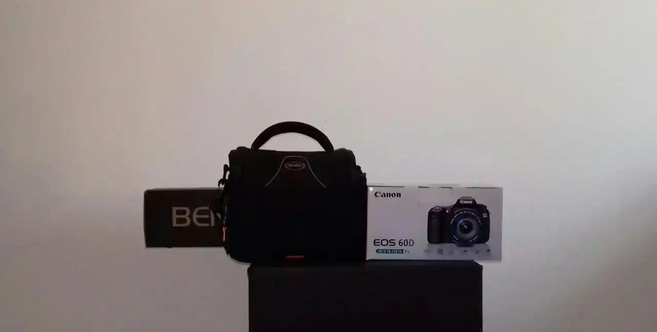 دوربین عکاسی Canon EOS 60D دست دو