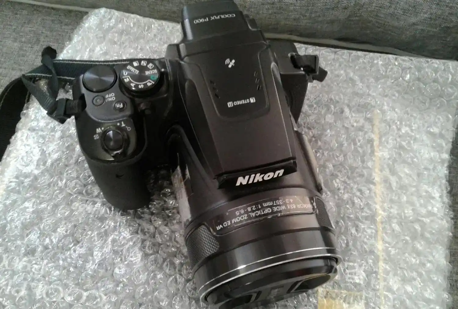 نیکون p900 دست دو