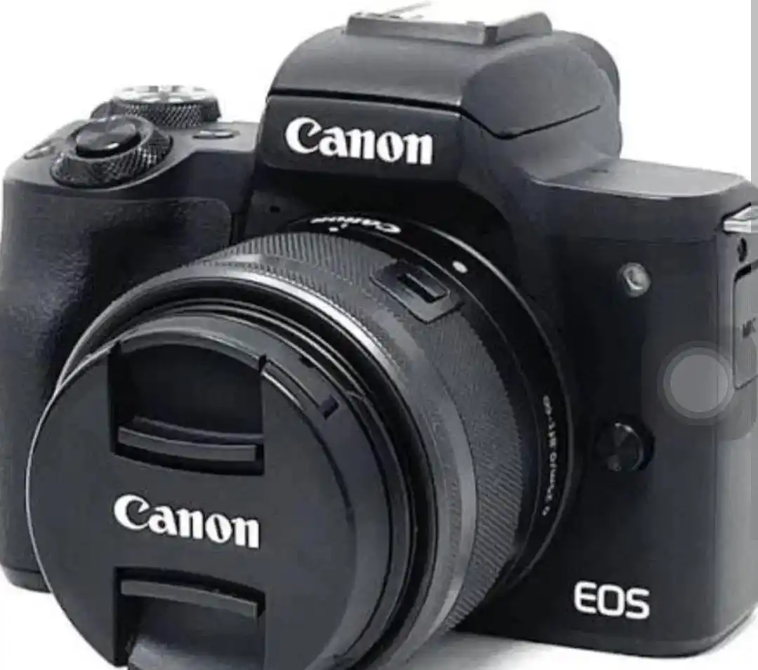 دوربین Canon m50 mark ii دست دو