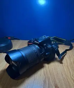دوربین نیمه حرفه ای نیکون | Nikon D5600+18-140mm دست دوم