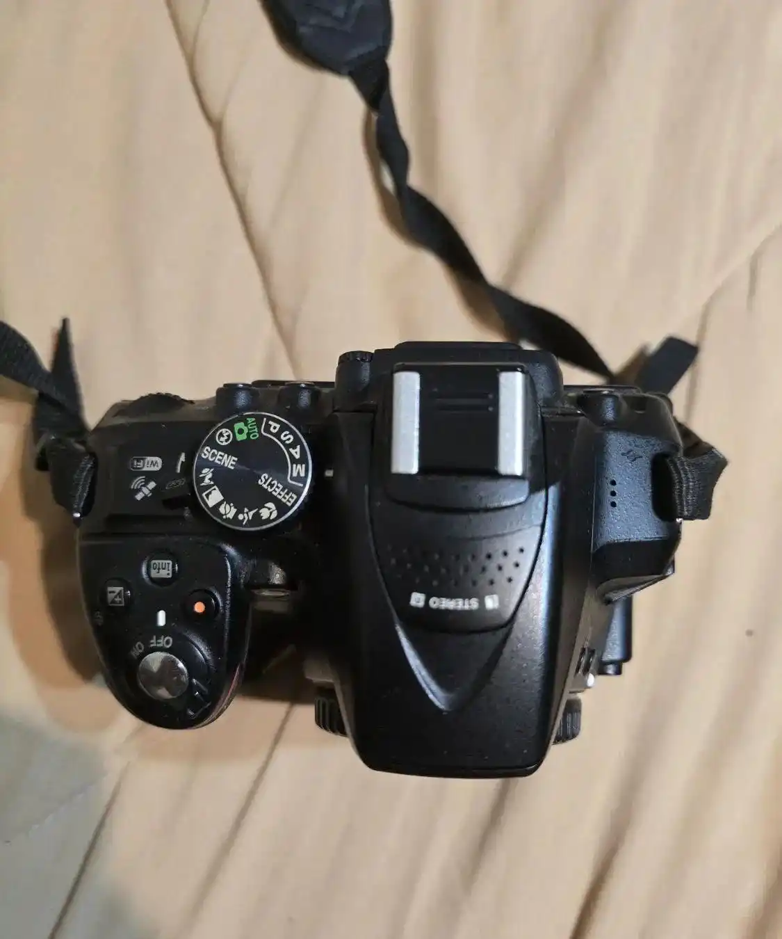 دوربین نیکون d5300 به همراه ۳ لنز و متعلقات دست دو