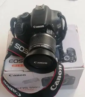 دوربین کنون 550d دست دوم