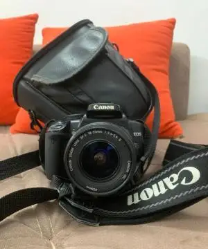 دوربین Canon EOS 400D با تجهیزات کامل دست دوم