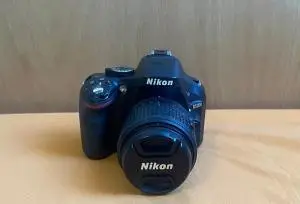 دوربین نیکون d5200 دست دوم