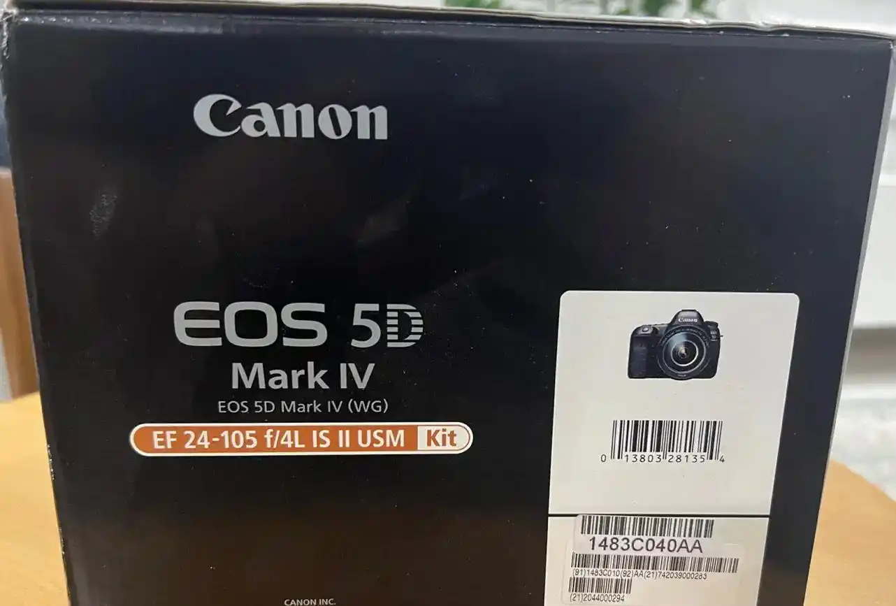 دوربین عکاسی حرفه ای کنون Eos 5D دست دو