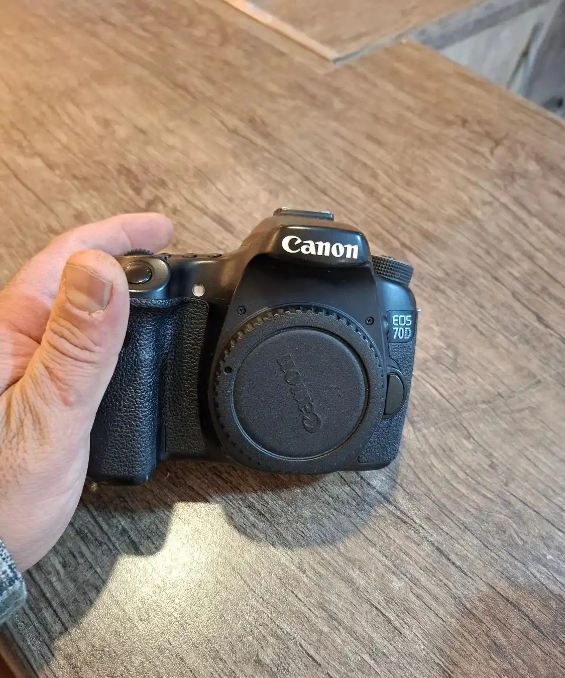 canon 70d دوربین کنون دست دو