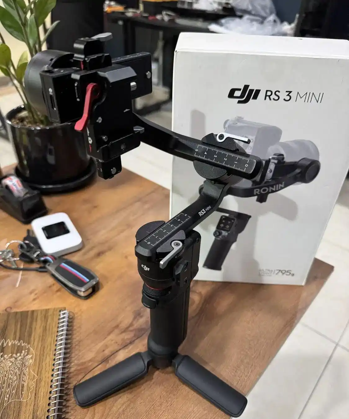 گیمبال رونین Rs3 و میکروفون هالی لند M2 دست دو