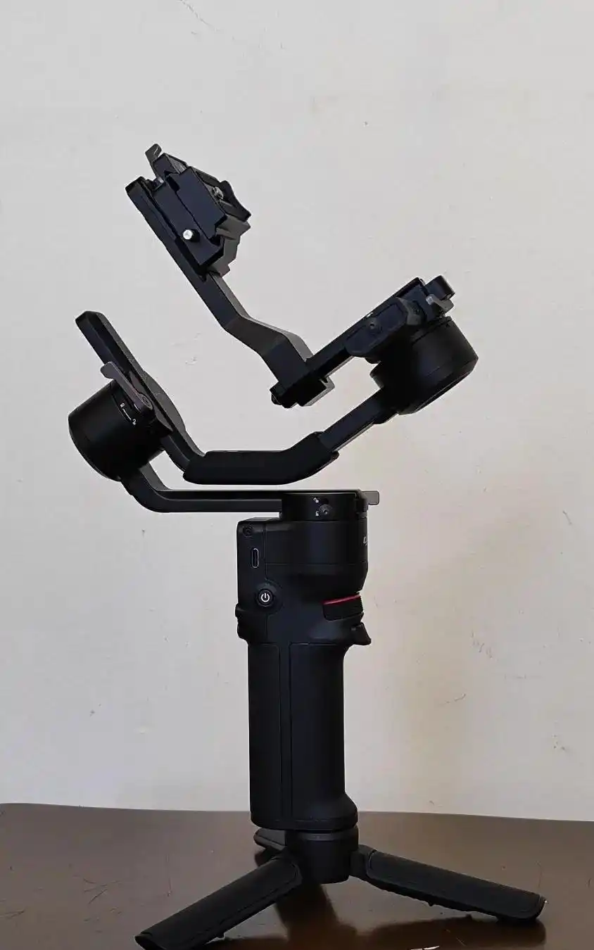 گیمبال DJI RS 3 Mini دست دو
