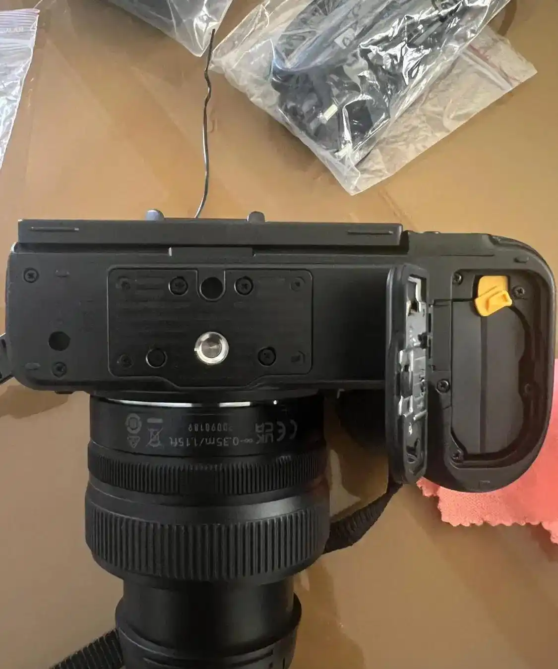 دوربین Nikon z5 دست دو