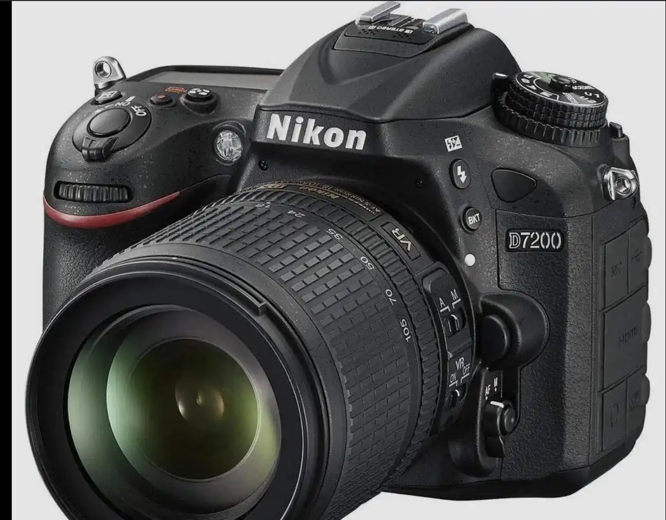 nikoon D7200 دست دو