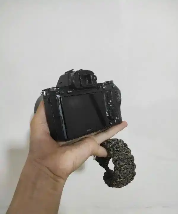 دوربین عکاسی سونی a7iii دست دو