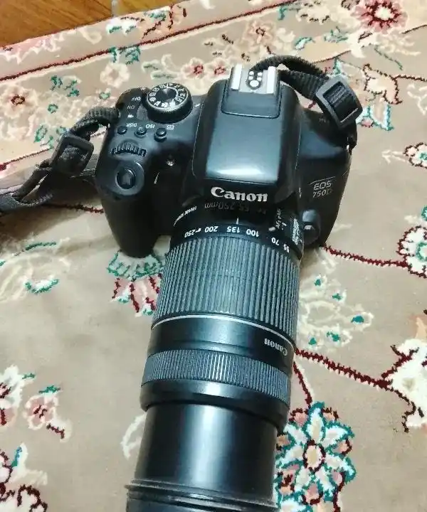 کنون 750d دست دو