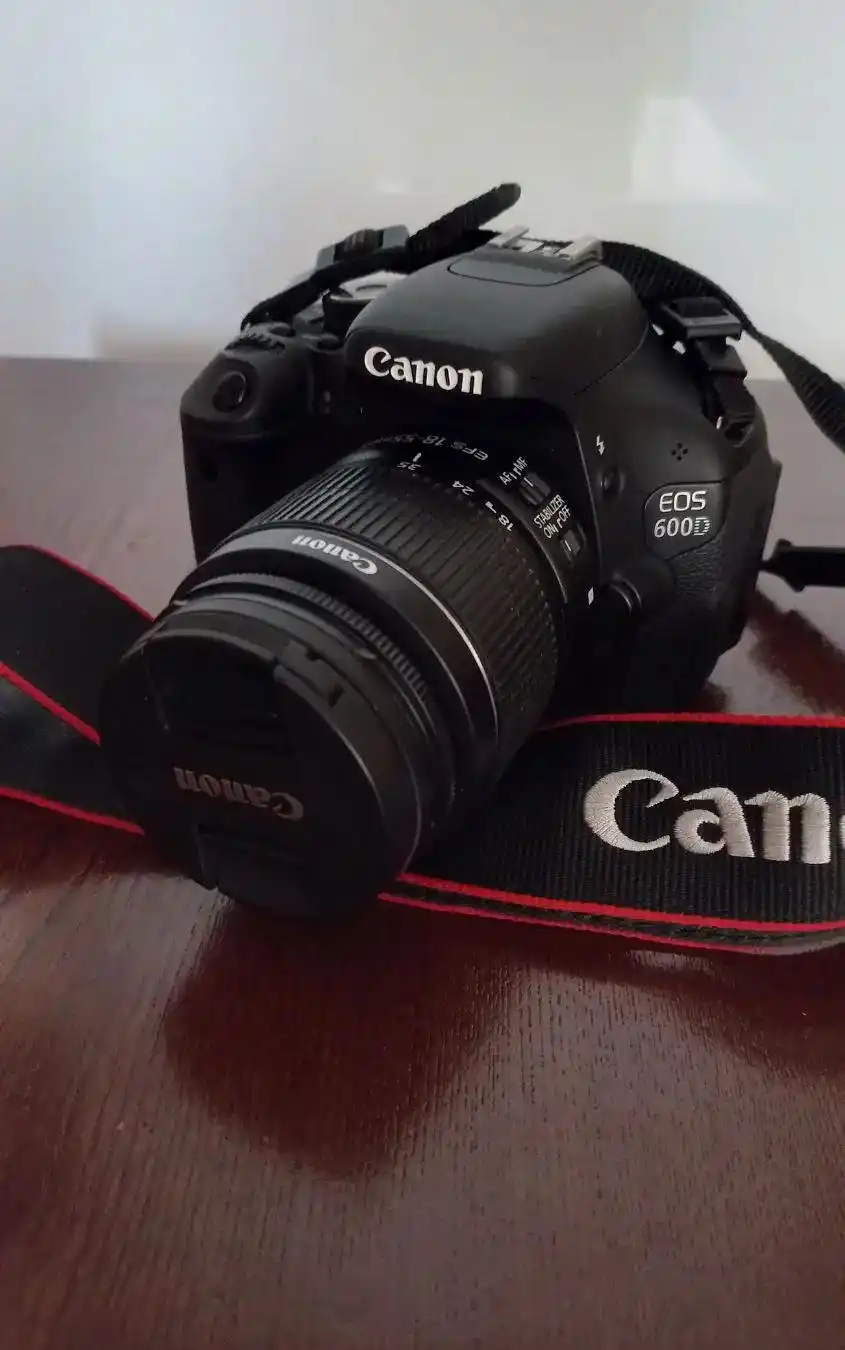 فروش دوربین Canon EOS 600D دست دو