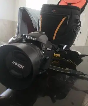 دوربین نیکون nikon d5300 لنز 18-105 دست دوم