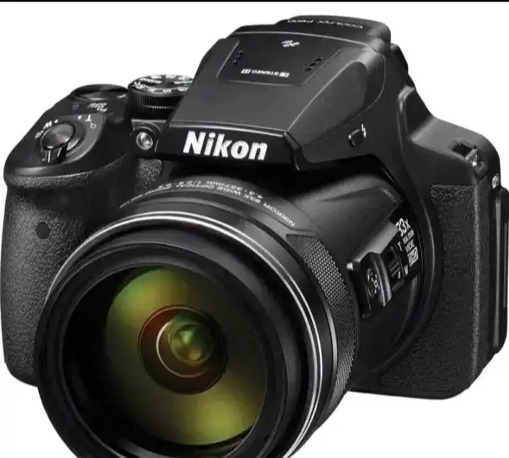 دوربین نیکونP900 دست دو