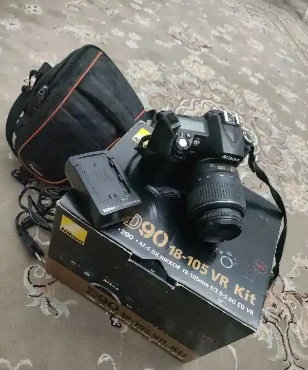 دوربین عکاسی D90 دست دو