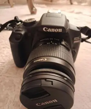 دوربین canon ، 2000D دست دوم