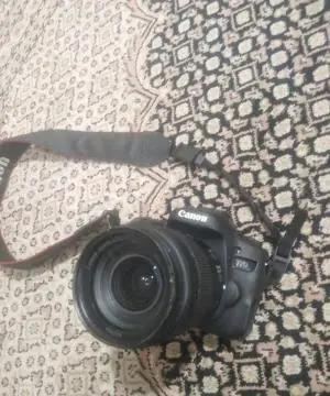 کنون 77d دست دوم