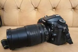 دوربین نیکون D7100 با لنز ۱۸-۱۰۵ دست دوم