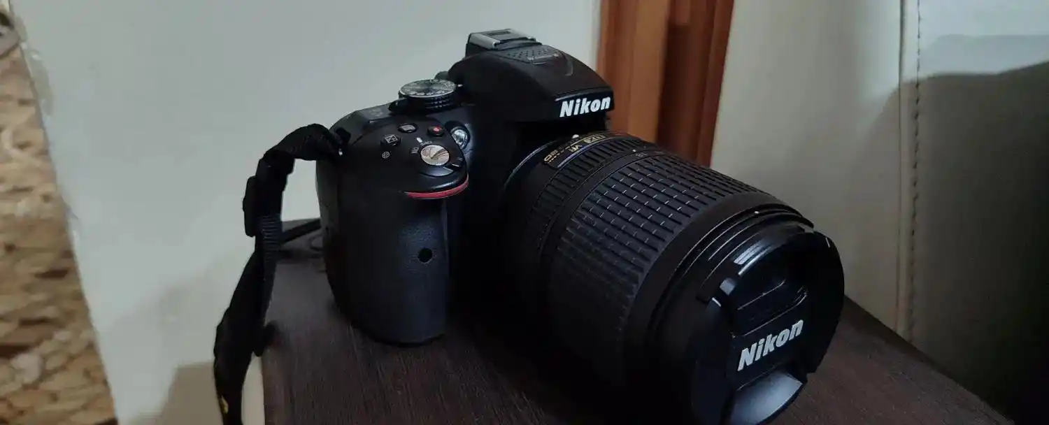فروش Nikon D5300 به همراه لنز 18-140 (در حد نو) دست دو