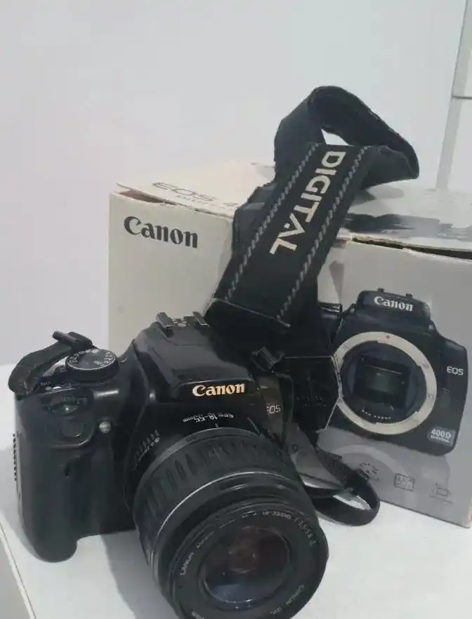 دوربین عکاسی کنون400D دست دو