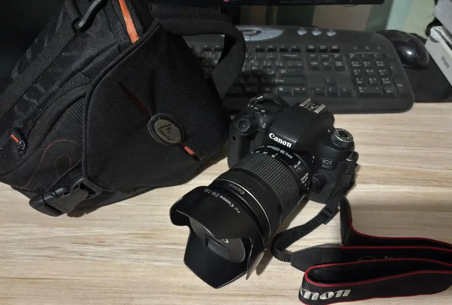 دوربین canon760d دست دو