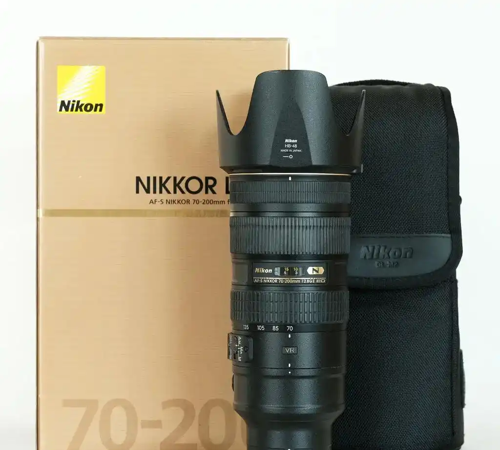 لنز نیکونNikon AF-S NIKKOR 70-200mm f/2.8G ED V II دست دو