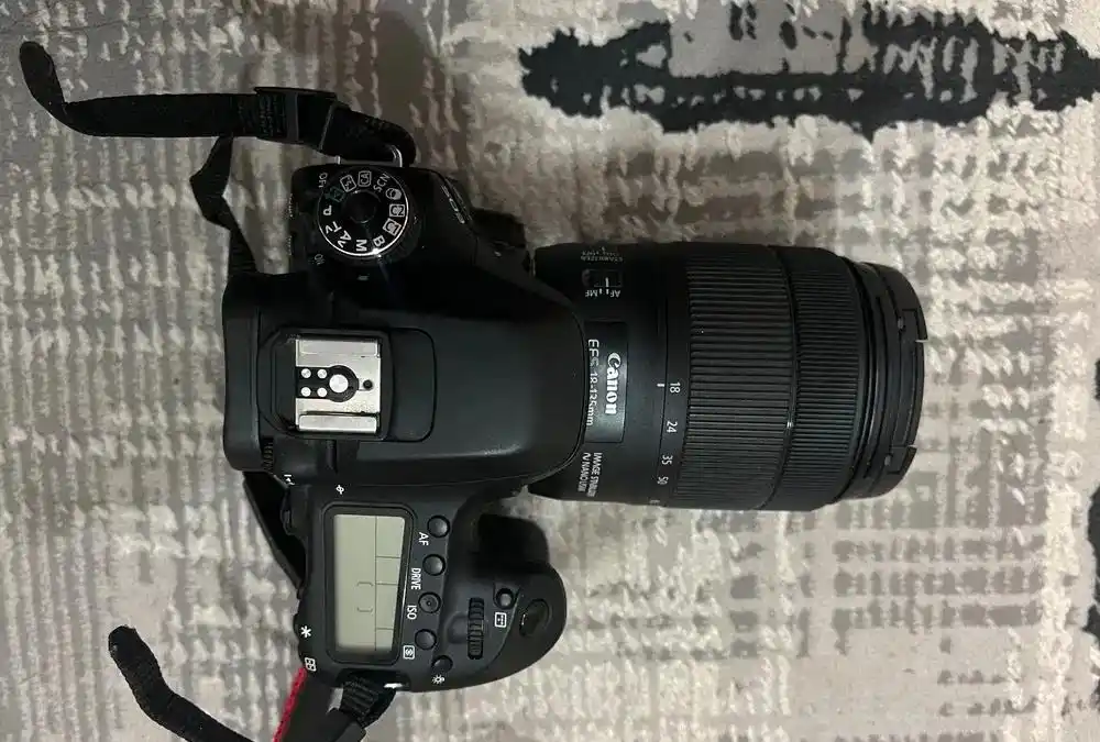 دوربین 80d کانن 6 هزار شات دست دو