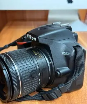 دوربین نیکون D3500 دست دوم
