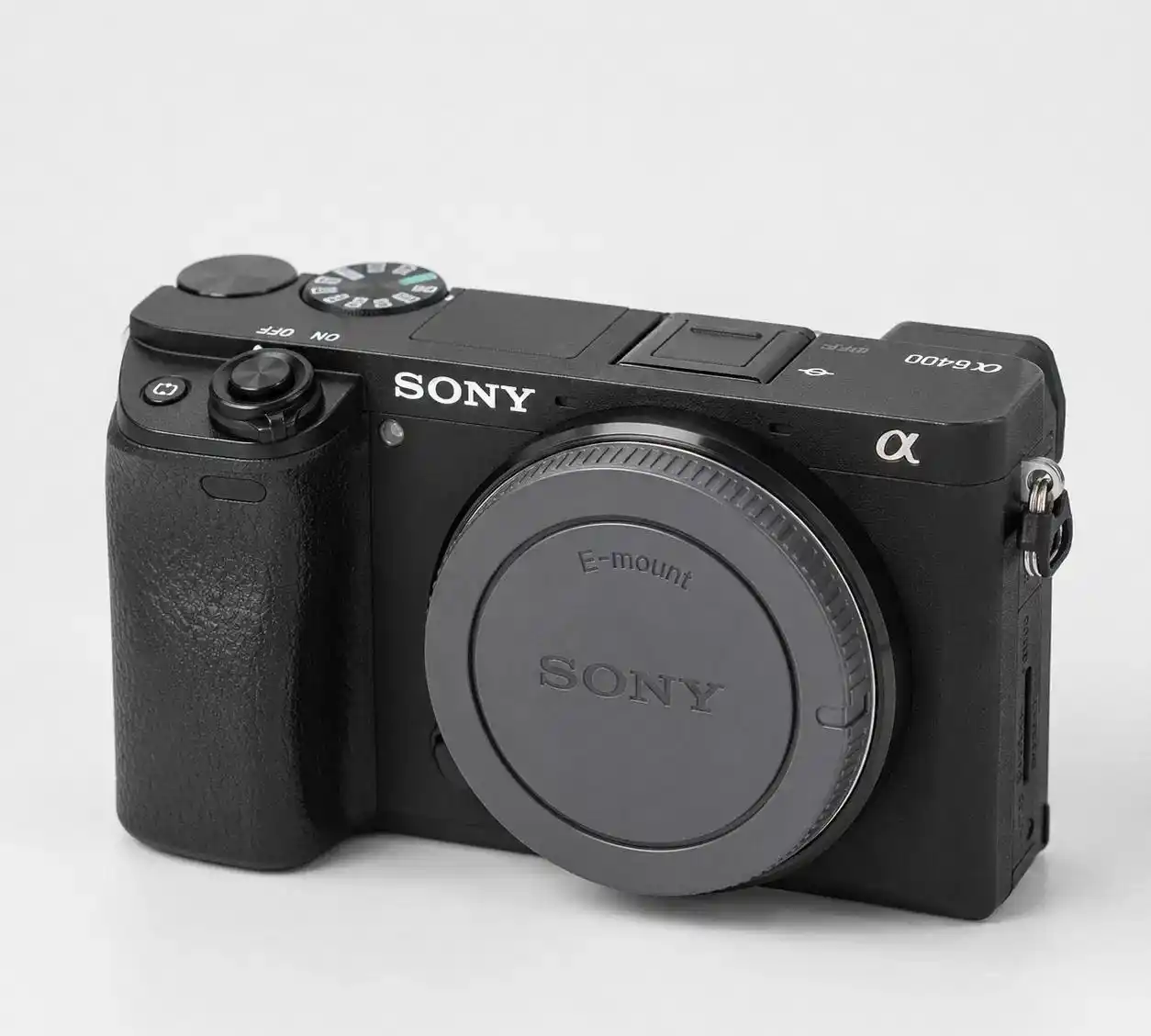 دوربین سونی A6400 + لنز Sigma 30mm f1.4 دست دو