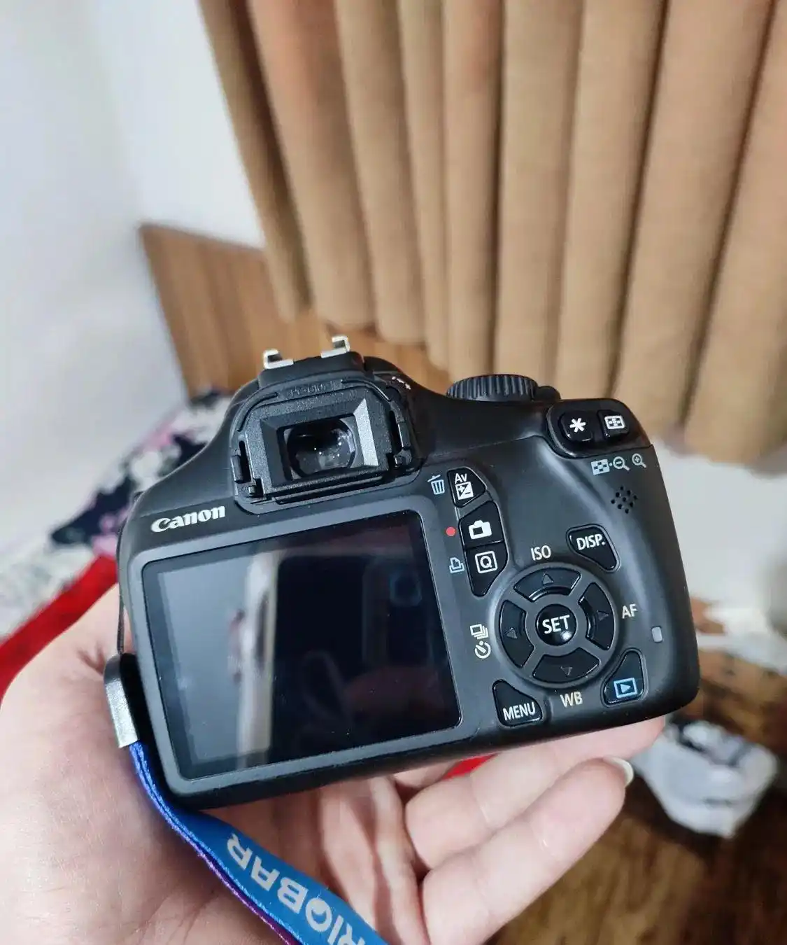 دوربین حرفه ای کنون 1100D عکاسی و فیلمبرداری دست دو