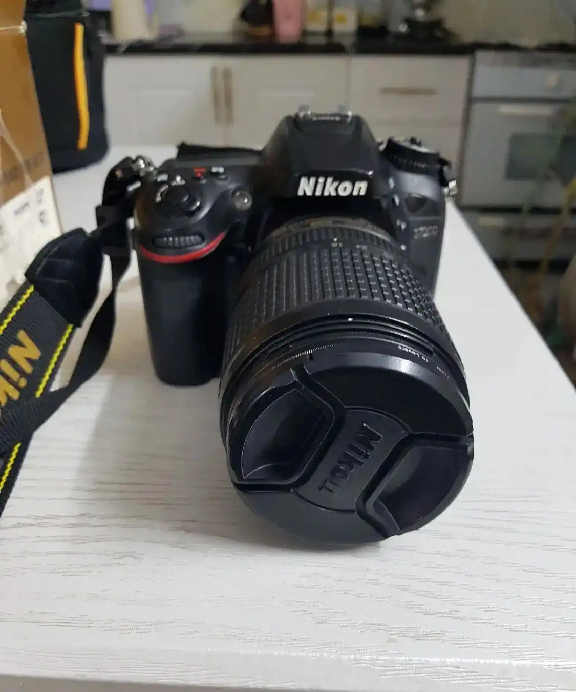 دوربین عکاسی NikonD7200 دست دو