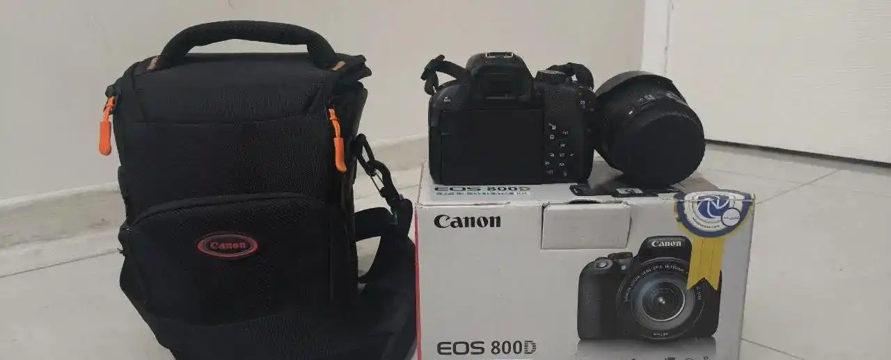 دوربین کانن 800D (canon) به همراه کیف و رم ۶۴G دست دو