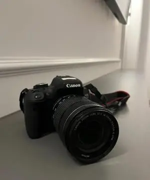 دوربین کانن 750d + 18-55mm دست دوم