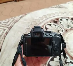 فروش دوربین نیکون D5300 به همراه لنز ۵۵-۱۸ دست دوم