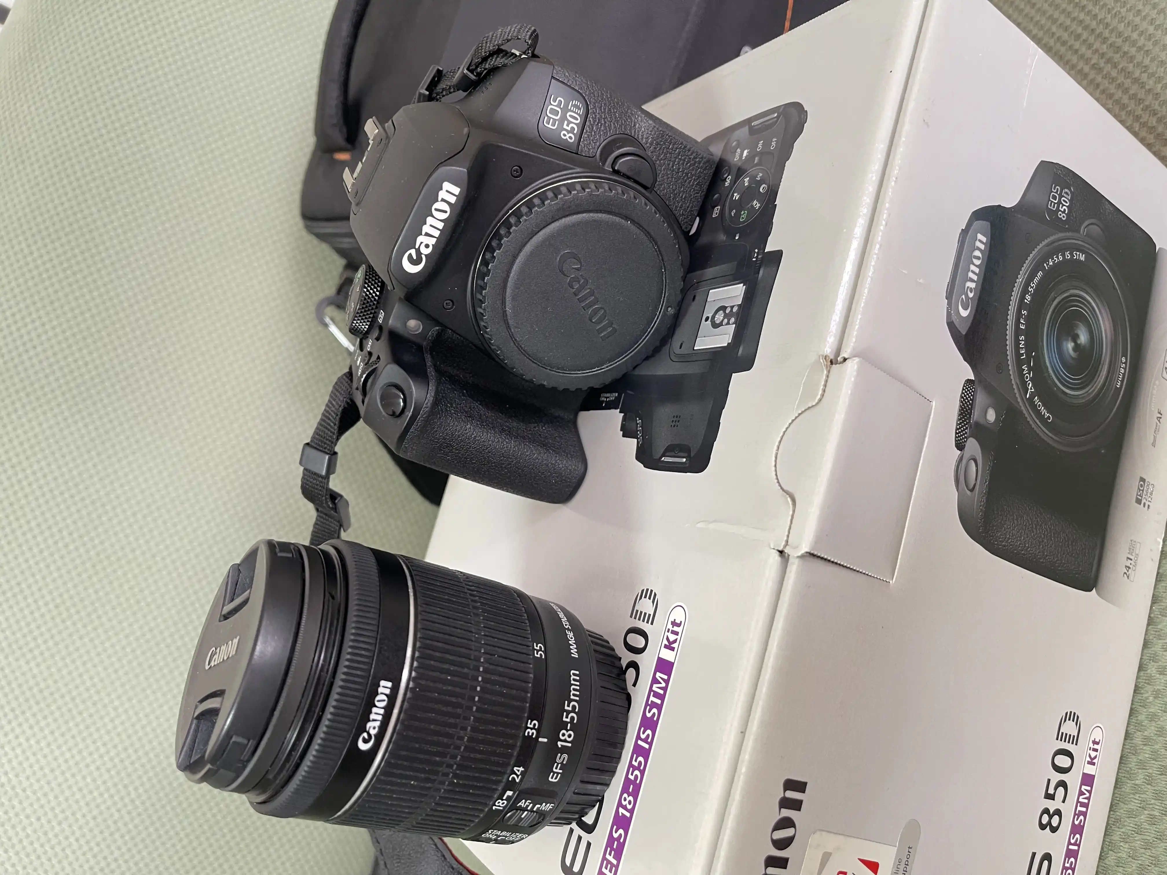 دوربین canon 850d دست دو